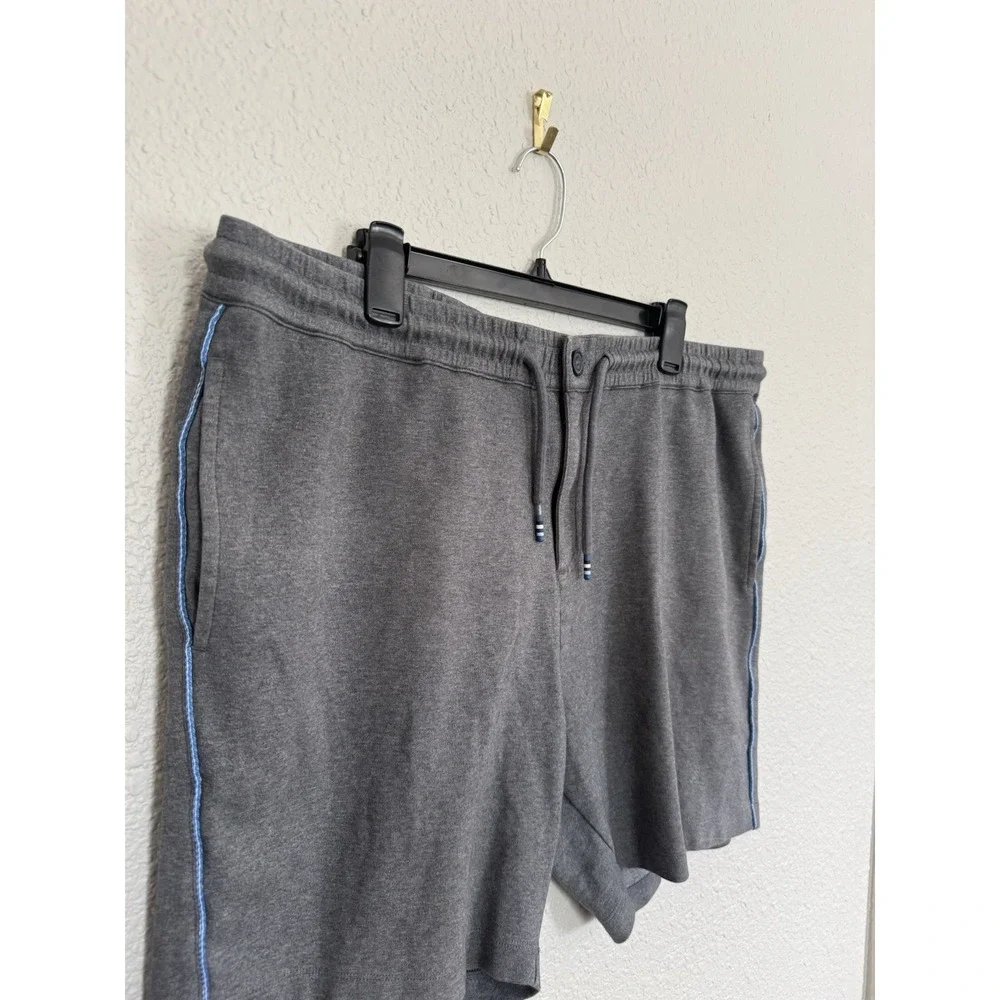 Boden Men's Gray Drawstring Sweat Shorts Zipper Size XL